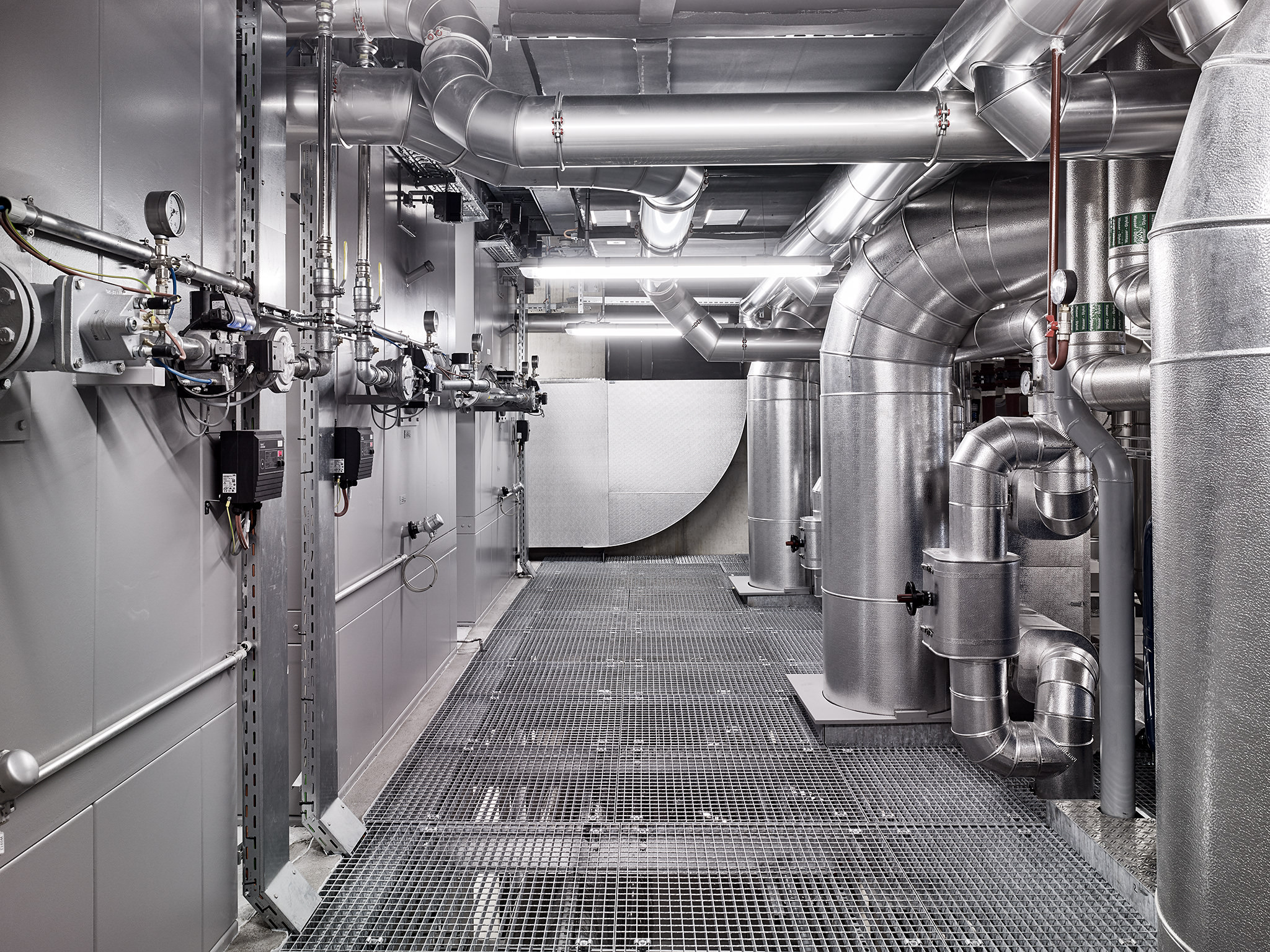 E17642 Alpa 066966 SCREEN 170825